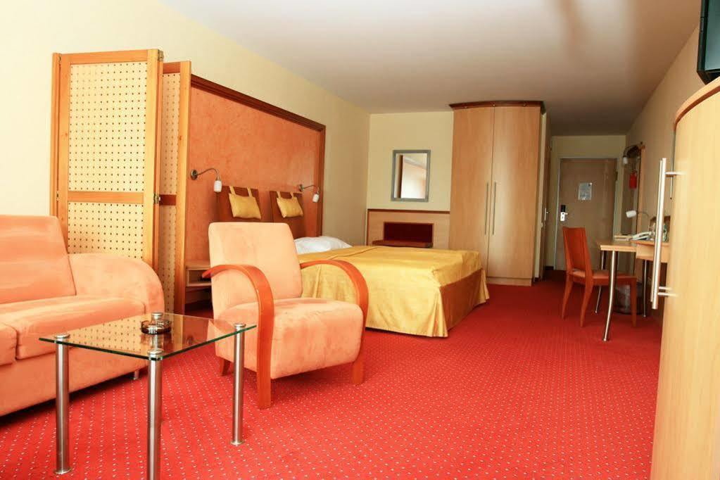 Hotel Ascot Bristol Potsdam Exterior foto